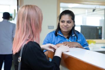 Person talking to a nurse